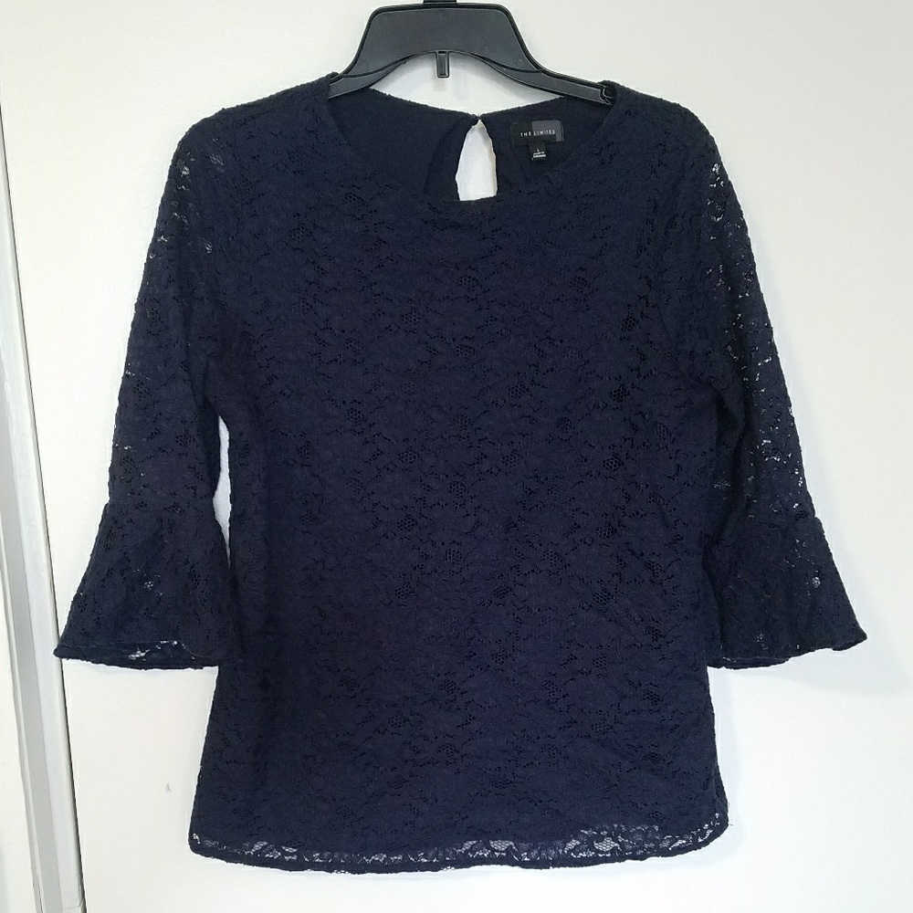 4/15$$🛍 Embroided Mesh The Limited Blouse
